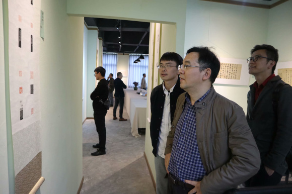 弘扬优秀传统文化雅怀楮墨青年新锐书法家作品展开幕