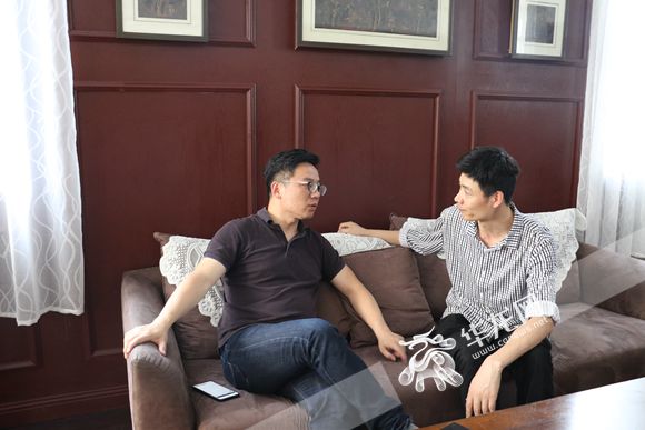 超南接受华龙网记者采访.记者 张义 摄